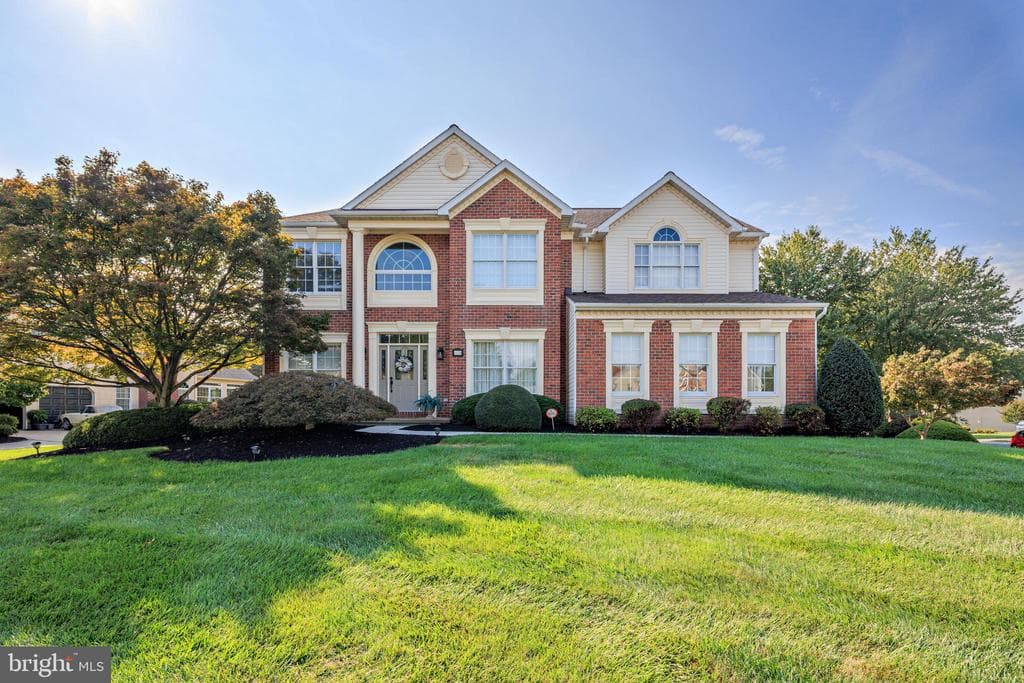 1119 Glastonbury Way photo 1