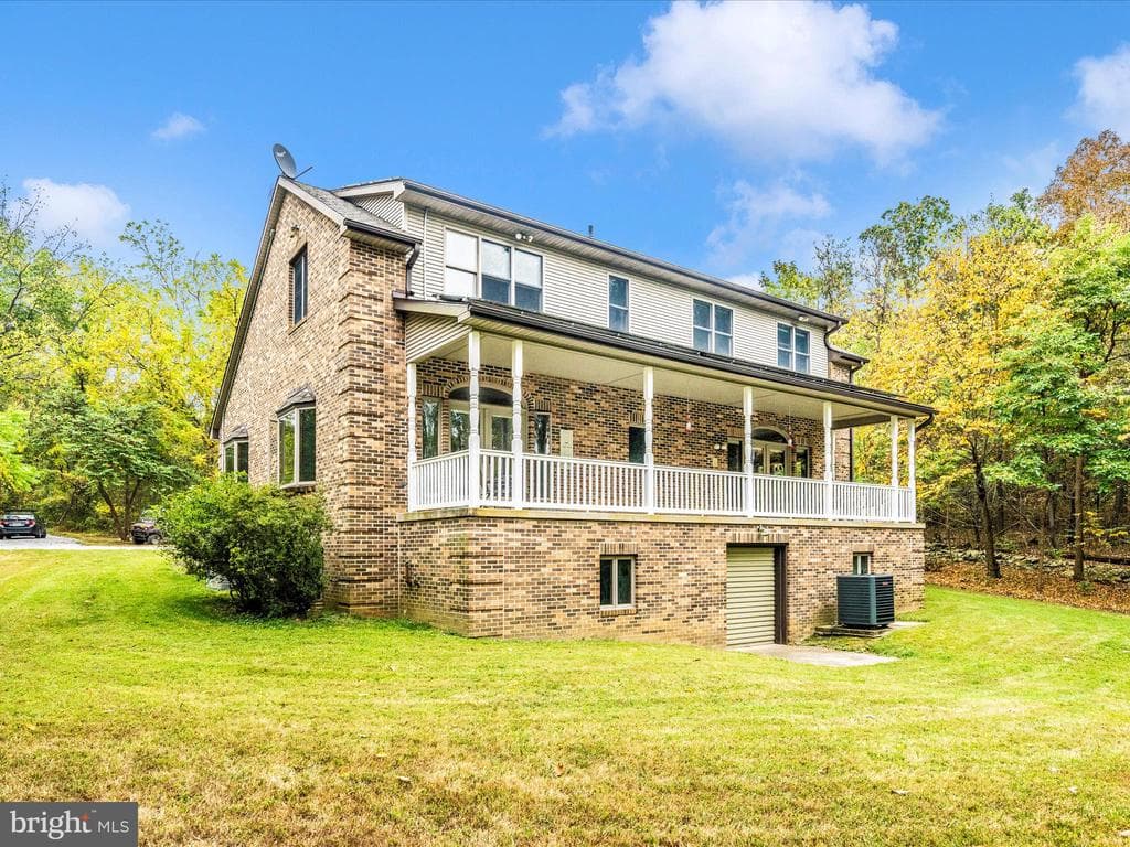 17879 Harbaugh Valley Road photo 1