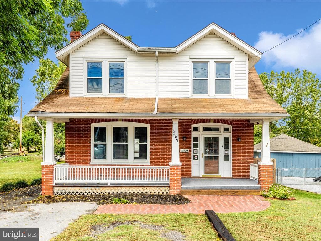 1207 Virginia Avenue photo 1