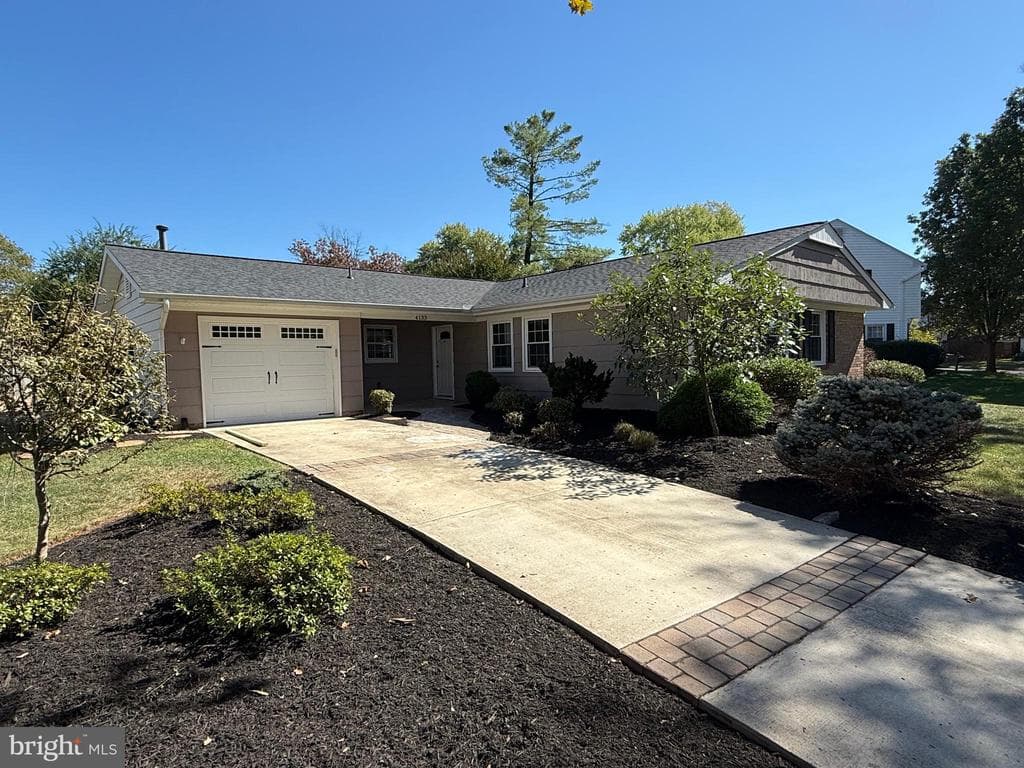 4133 Point Hollow Lane photo 1