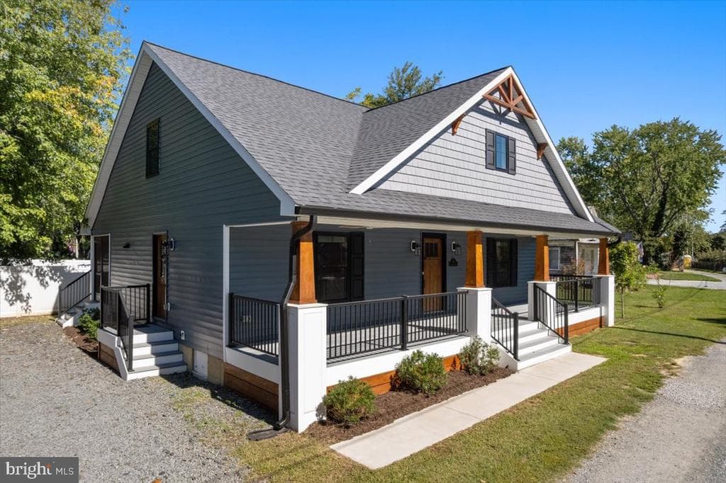206 Point Lane photo 1