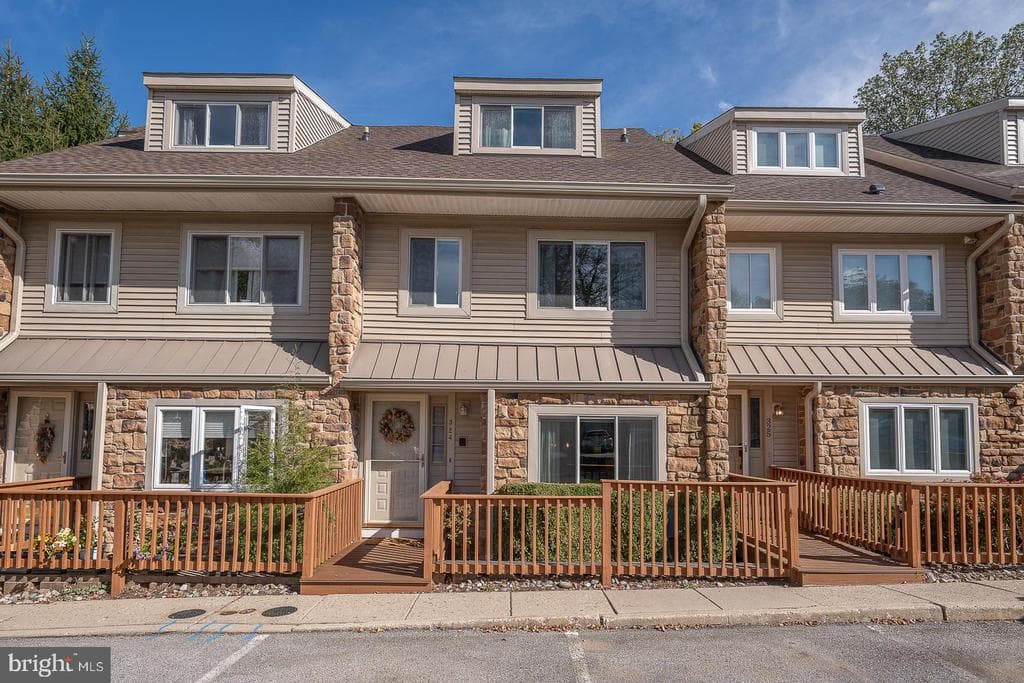 324 Brigade Court #324 photo 1