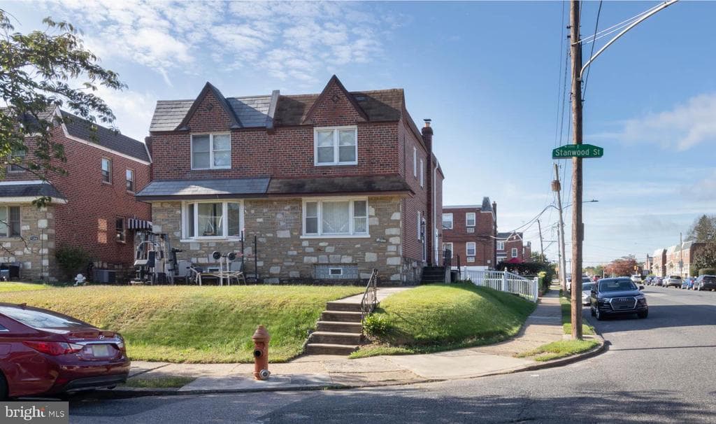 1200 Stanwood Street photo 1