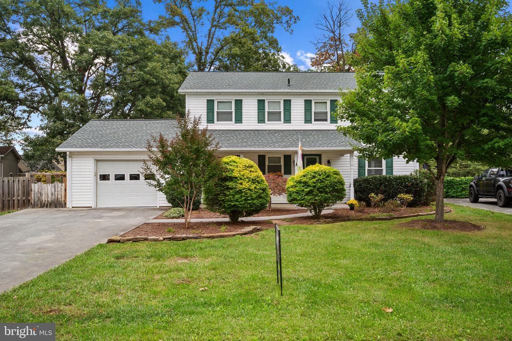118 Russellcroft Road photo 1