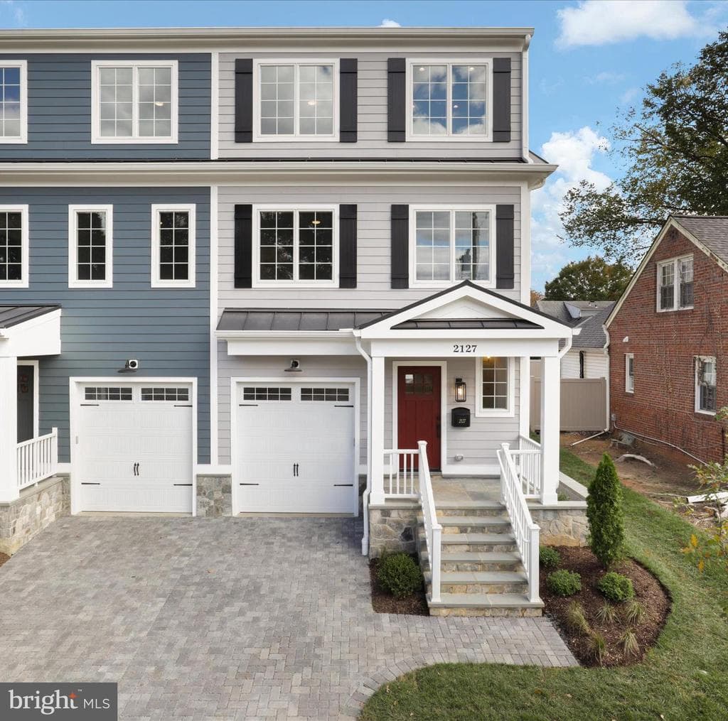 2127 N Troy Street photo 1