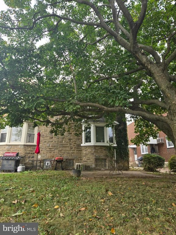 1135 Gilham Street photo 1