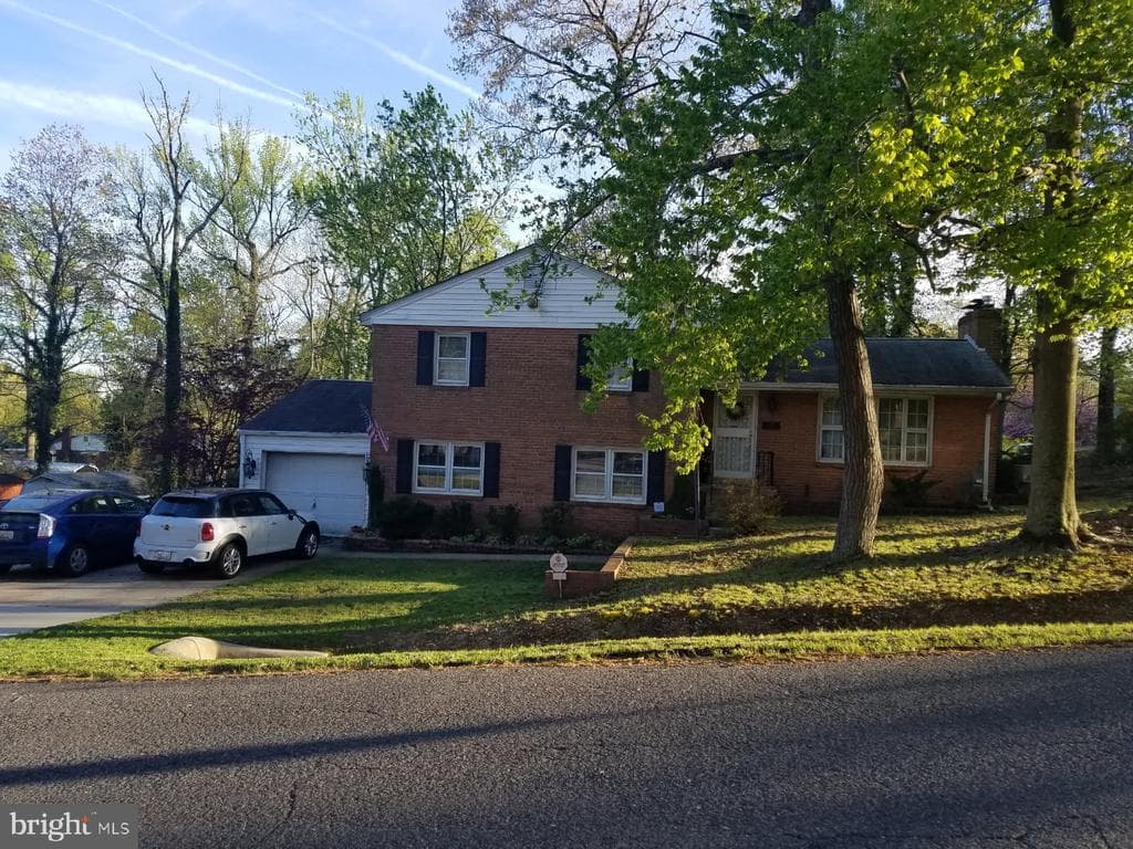 5300 Ludlow Drive photo 1