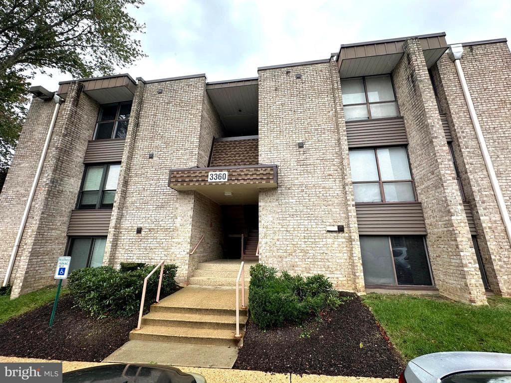 3360 Huntley Square Drive photo 1