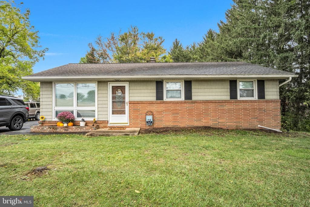 1948 Oberlin Road photo 1