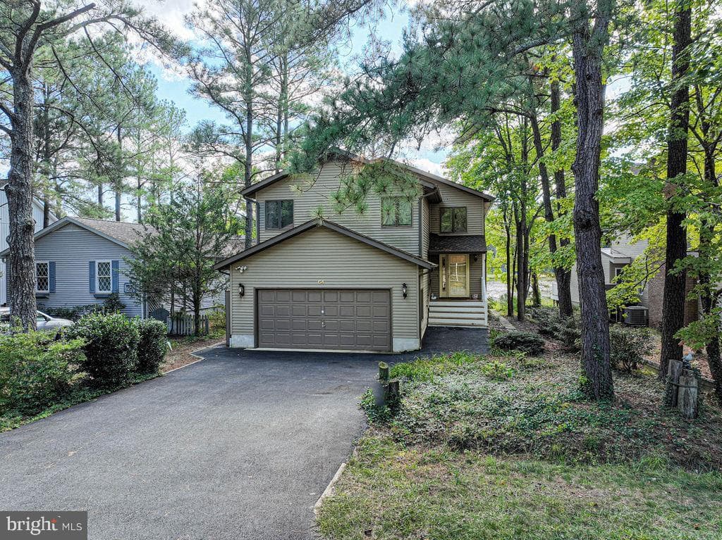 64 Boston Drive photo 1