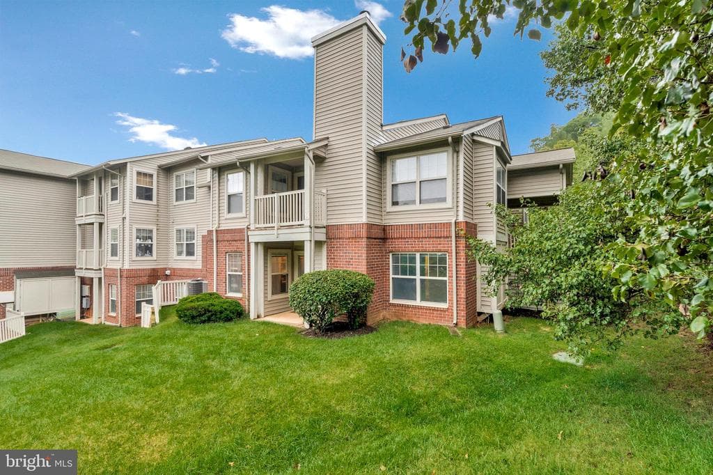 1701 Ascot Way #1701a photo 1
