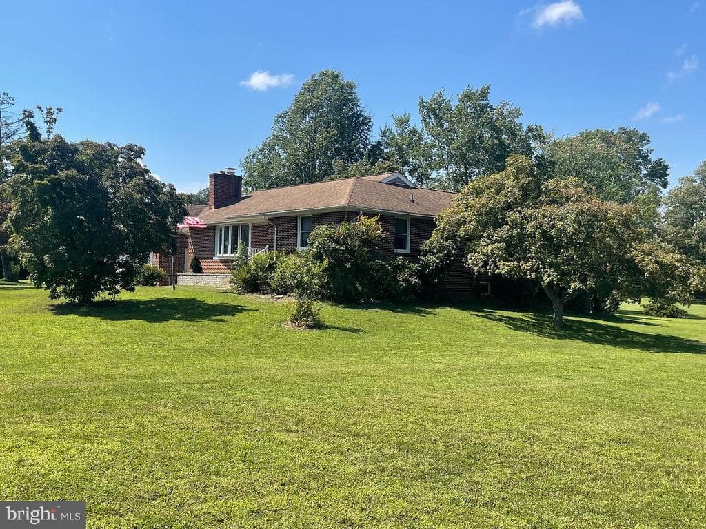 2108 Harford Road photo 1