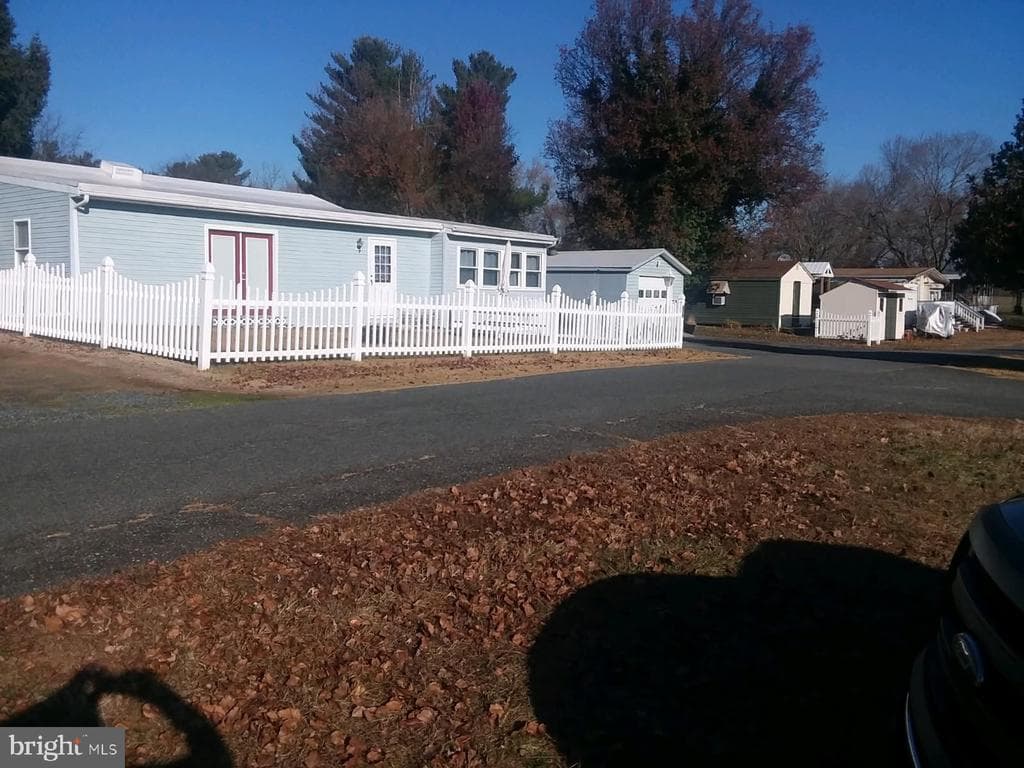 168, 169 & 170 Nootka Lane photo 1