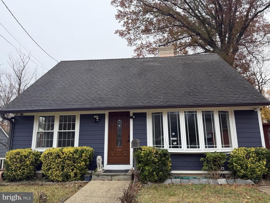 13113 Ardennes Avenue photo 1