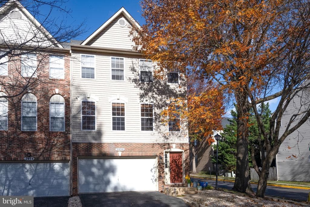 2956 Saint Helen Circle photo 1