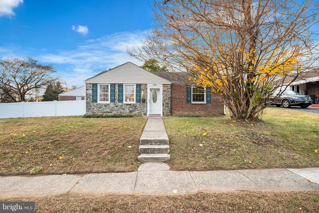 5233 Arrowhead Lane photo 1