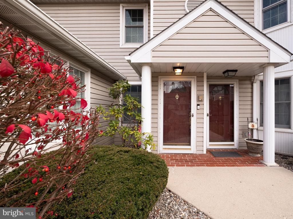 3217 Garfield Avenue #E photo 1