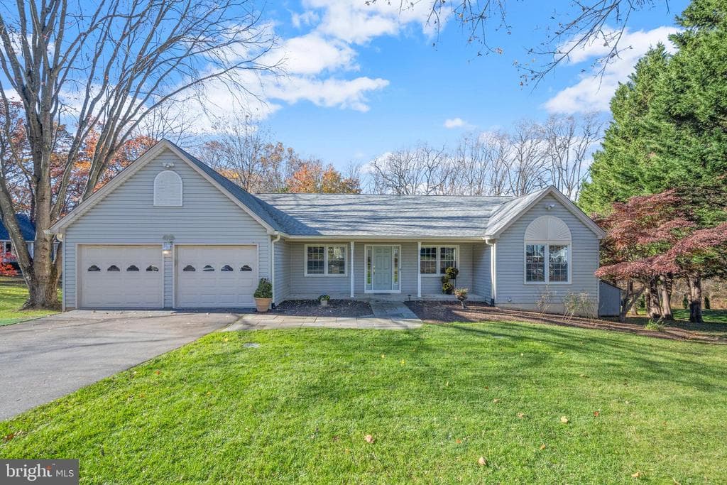 10781 Scaggsville Road photo 1