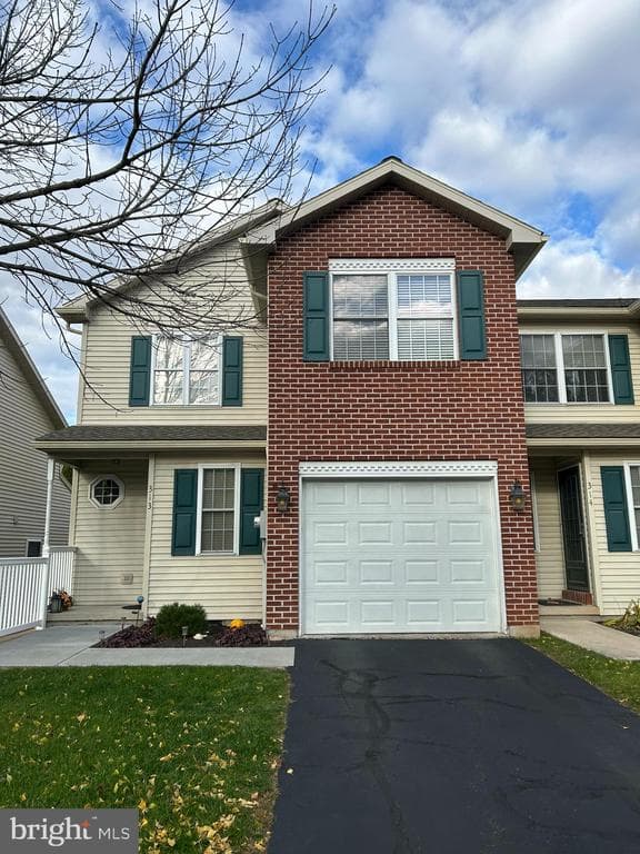 313 Lantern Green Way photo 1