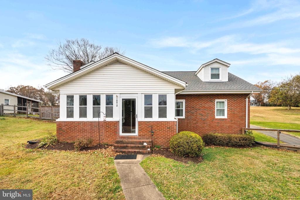 10012 Ellis Road photo 1