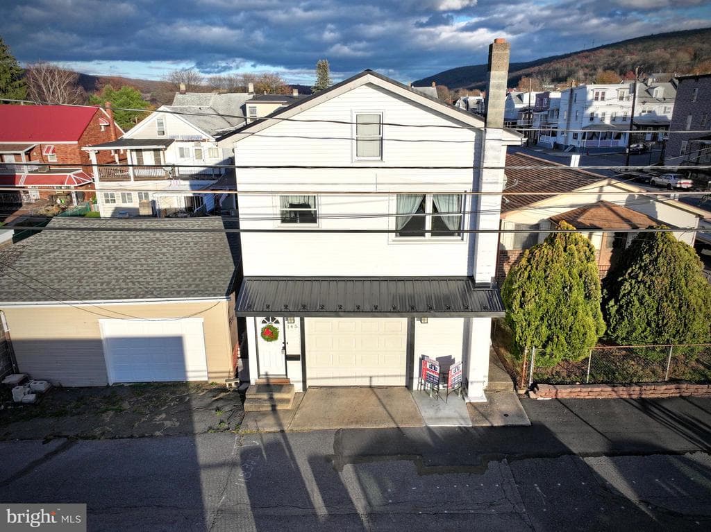 145 S Lemon Street photo 1