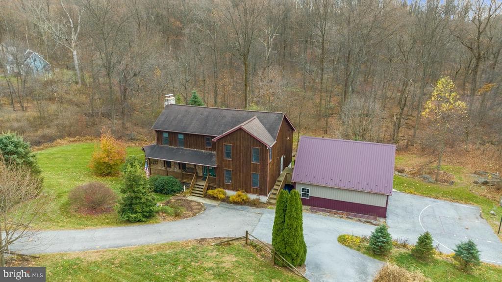 28 High View Lane photo 1