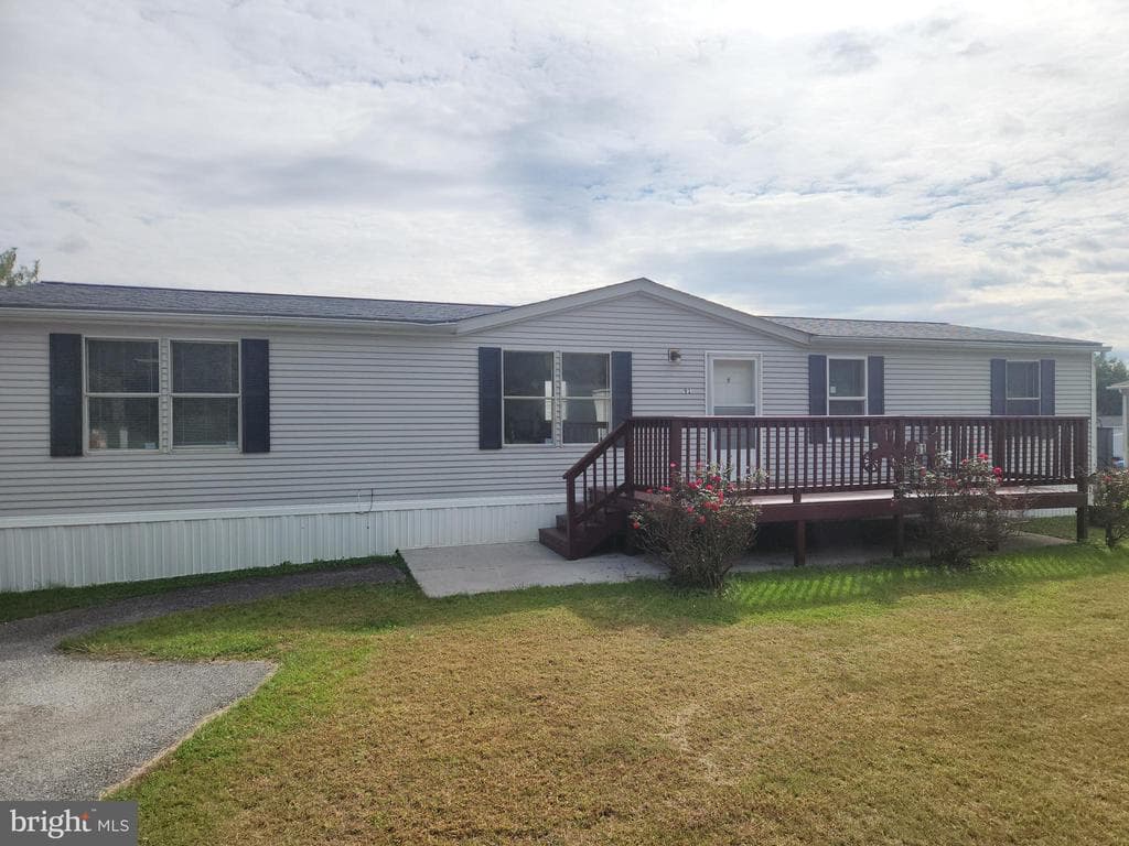 701 Cassel Road photo 1
