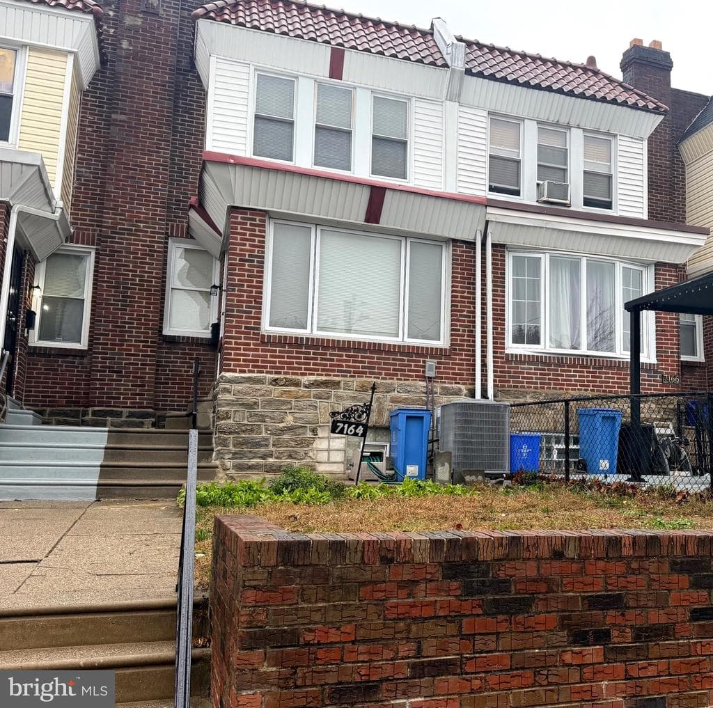 7164 Andrews Avenue photo 1
