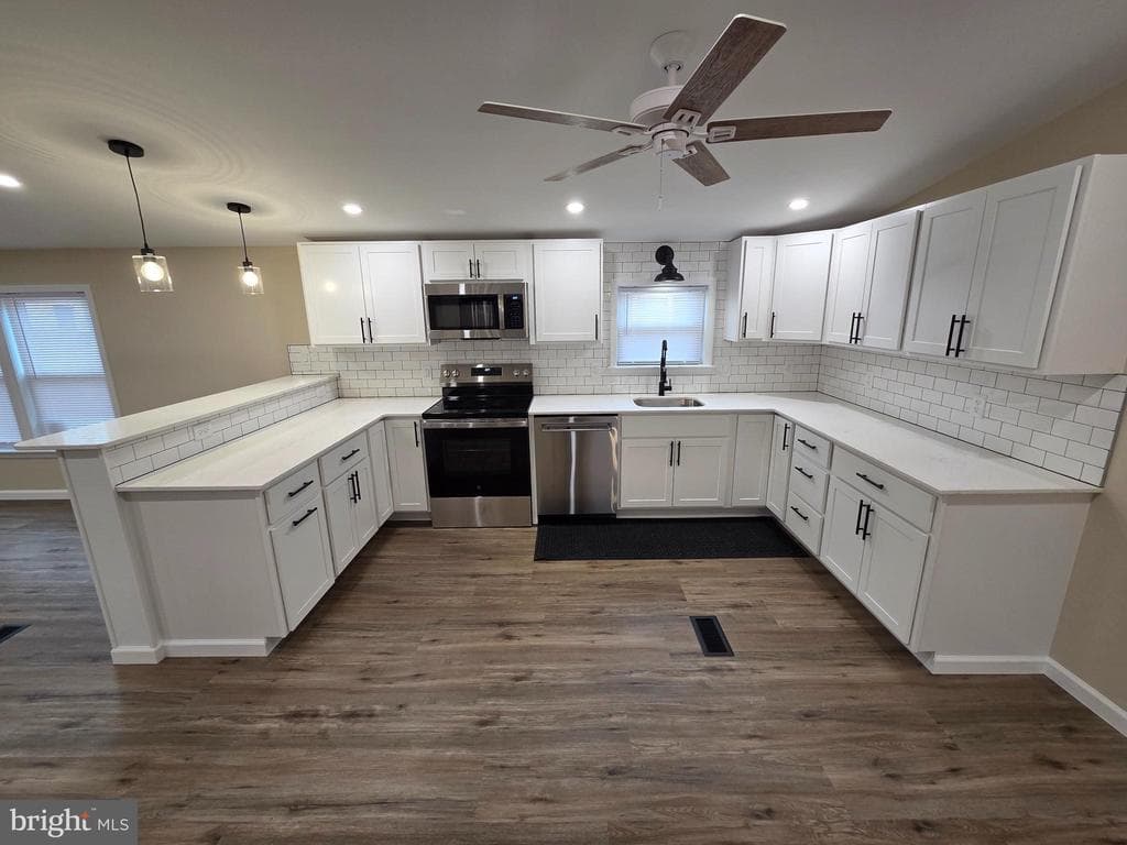 450 Ford Hook Road photo 1