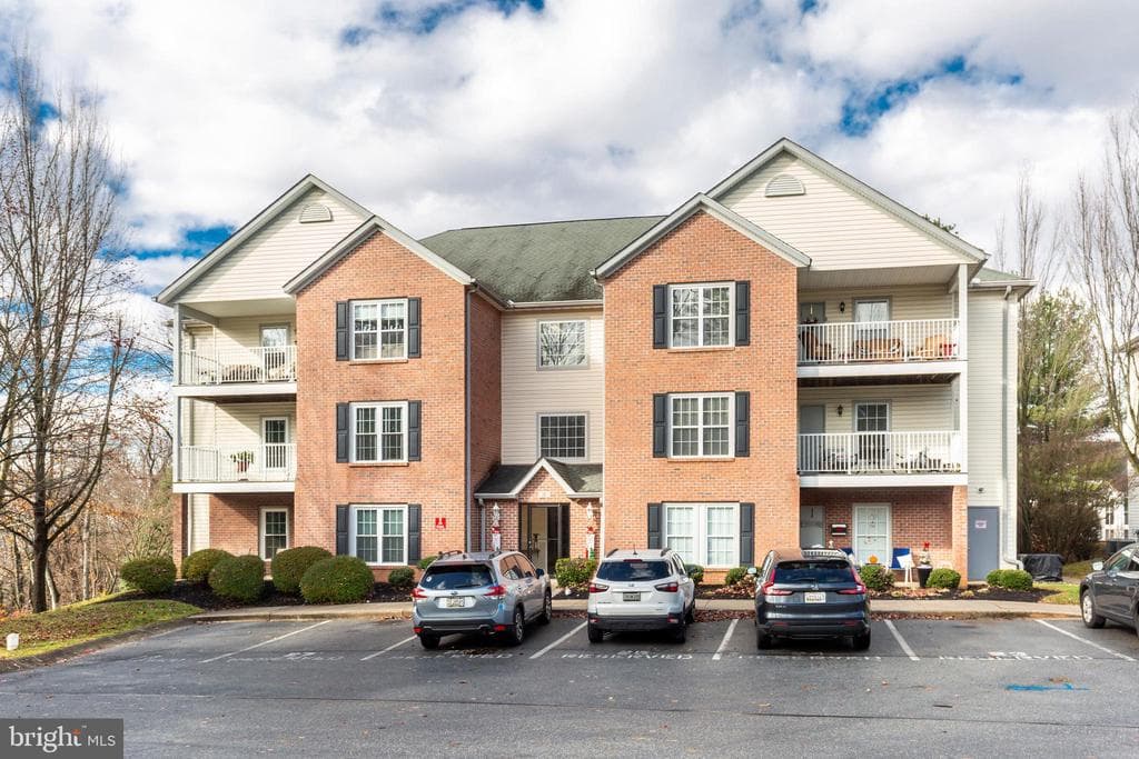 28 Bella Vita Court #2b photo 1