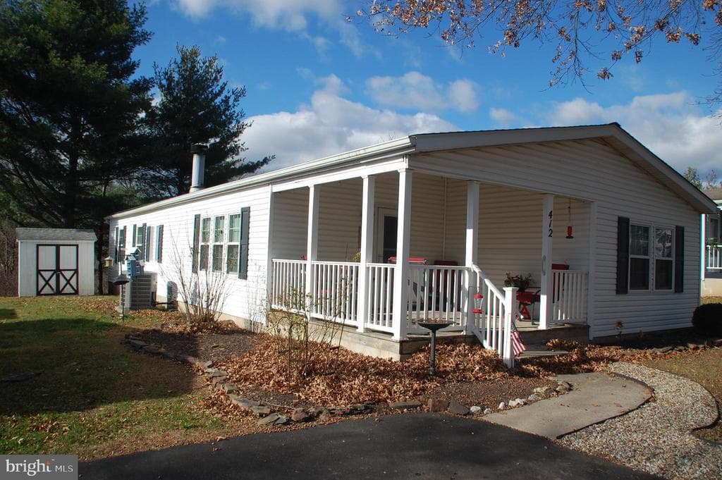 412 Westbury Drive photo 1