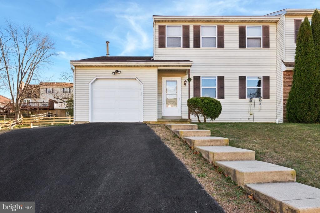 106 Stayman Drive photo 1
