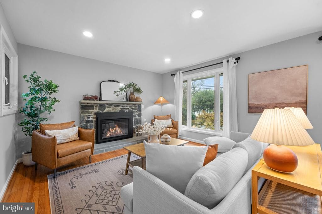 8801 Clifford Avenue photo 1