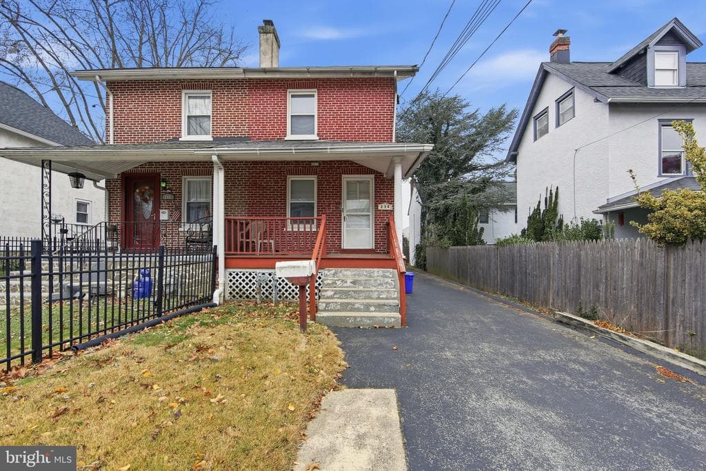 238 Highland Avenue photo 1