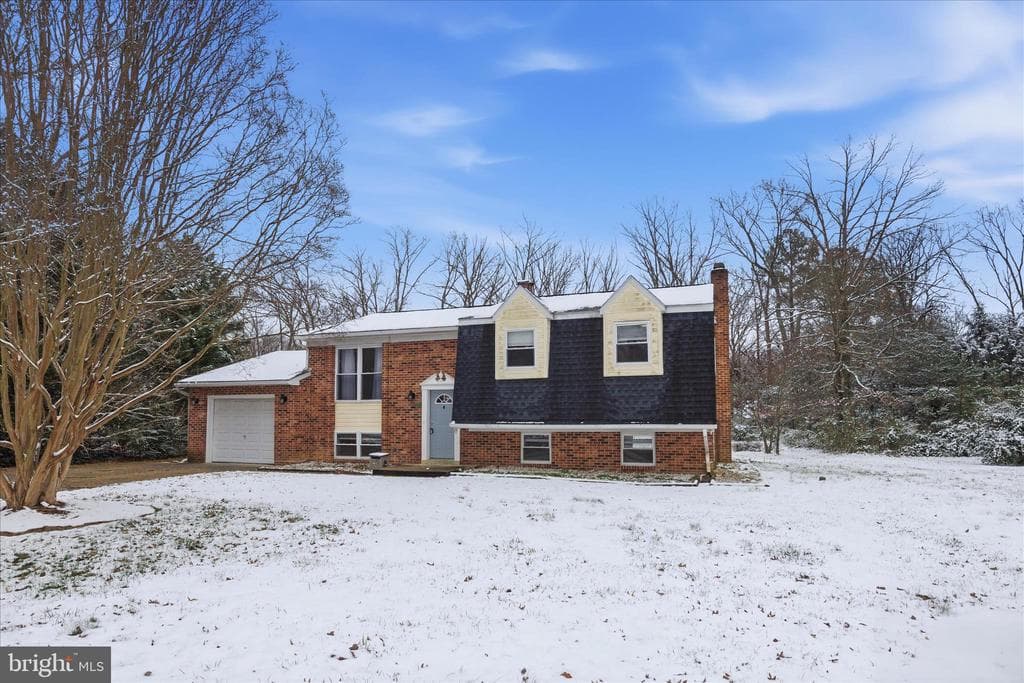 22380 Gough Terrace photo 1
