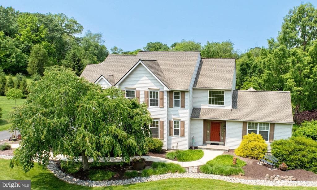 315 Martingale Circle photo 1