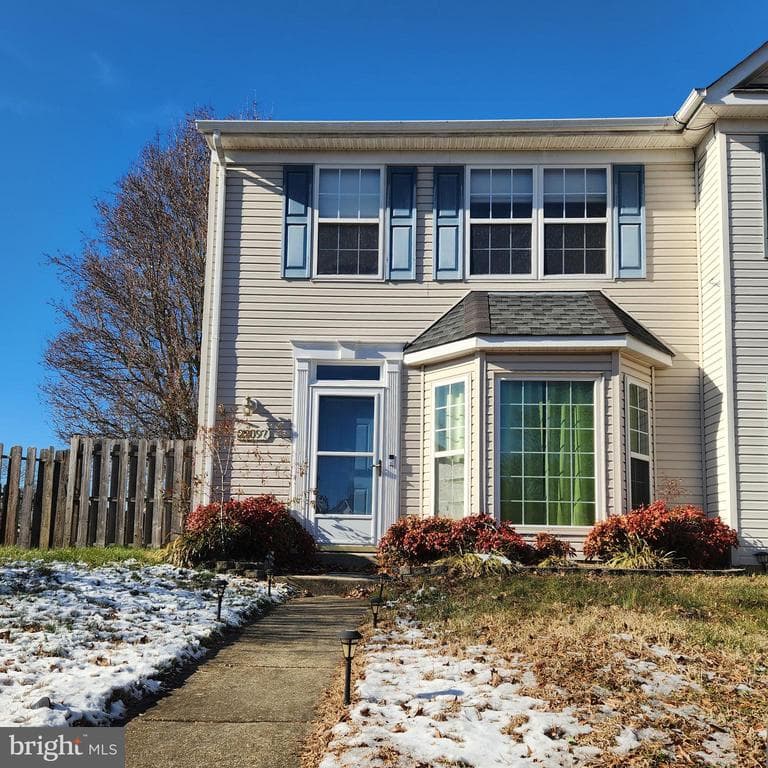 22097 Saint Michaels Circle photo 1