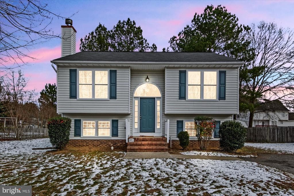 8811 Henly Court photo 1
