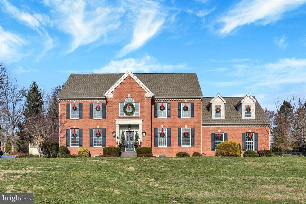 1803 Silver Pine Circle photo 1