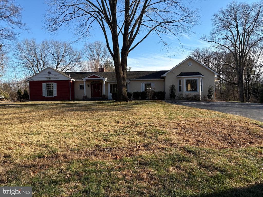 58 Laurel Circle photo 1