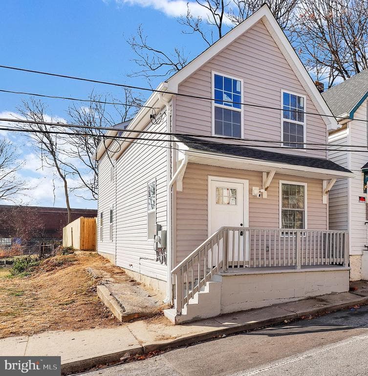 133 Bethel Street photo 1