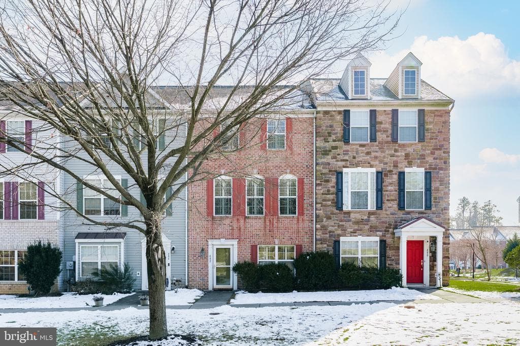 482 Claiborne Road photo 1
