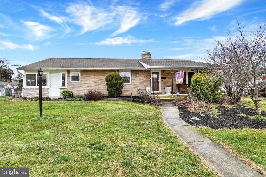 2200 Park Street photo 1