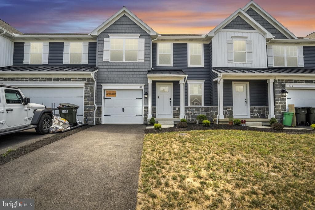 142 Beech Tree Court #132-08 photo 1