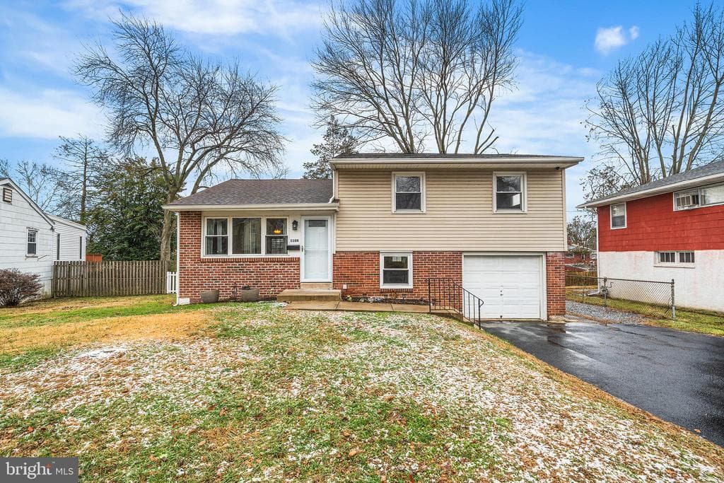 1108 Providence Road photo 1