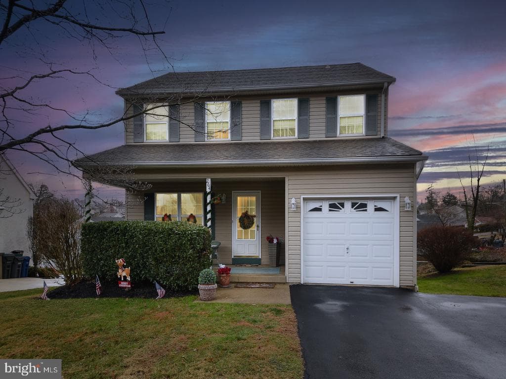 264 Mankin Avenue photo 1