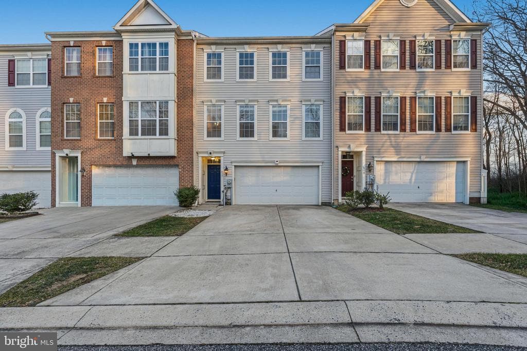 617 English Ivy Way photo 1