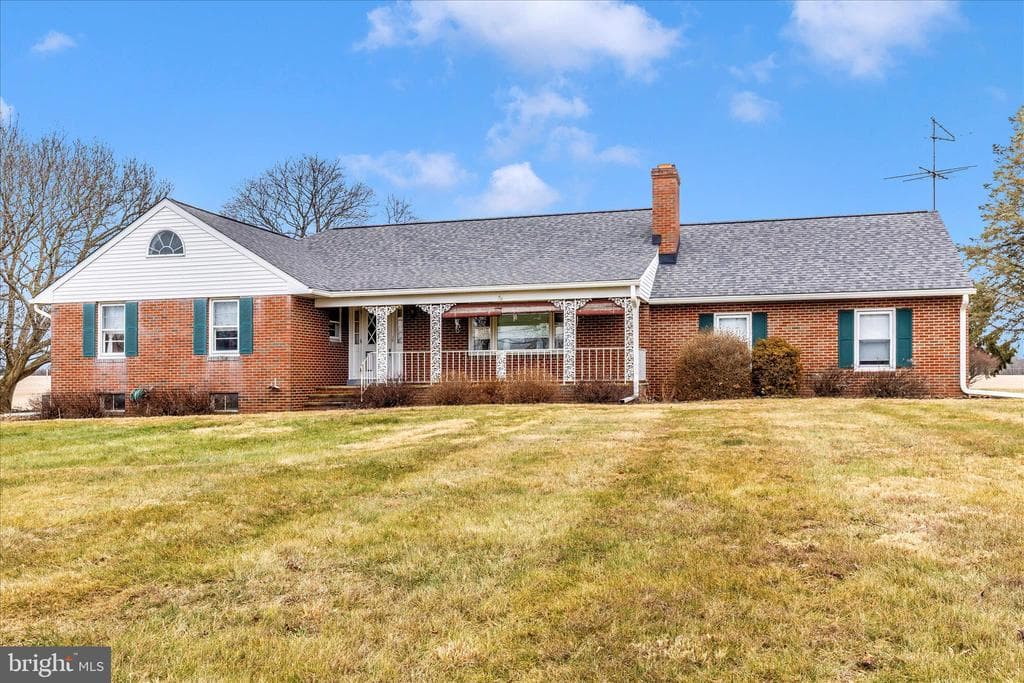 3027 Thurston Road photo 1