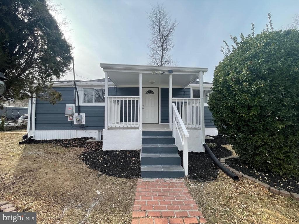 5303 Farragut St. Farragut Street photo 1