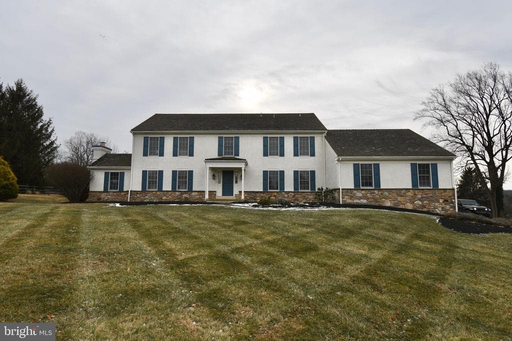 116 Three Ponds Lane photo 1